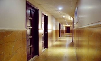 Отель Bouery Kfar Yassine Экстерьер фото