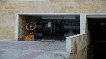 Отель Bouery Kfar Yassine Экстерьер фото
